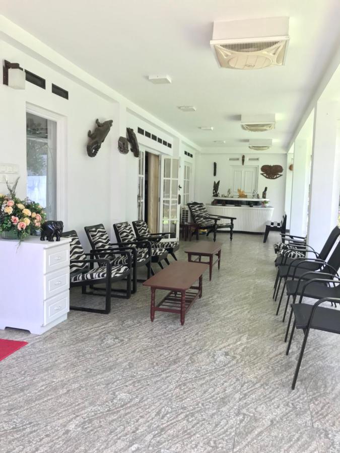 Duvi'S Shelter Bungalow Colombo Exterior photo